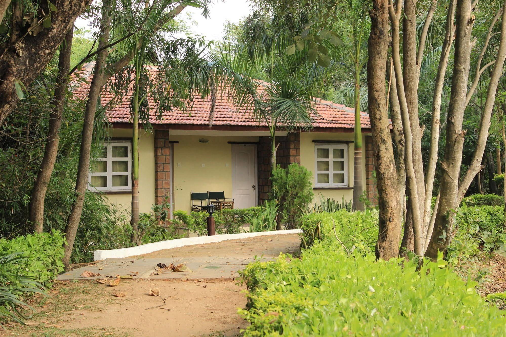 Tiger Trails Resort Tāla Exteriör bild
